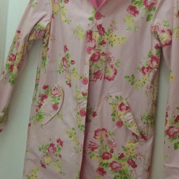 Pink coat that reminds you of gardening - Picture 2 of 7